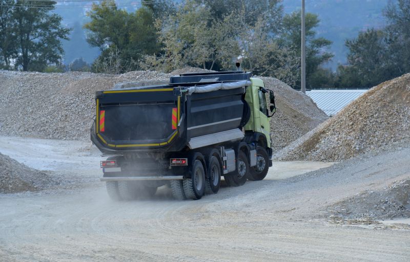 Heavy-Duty Dump Trucks